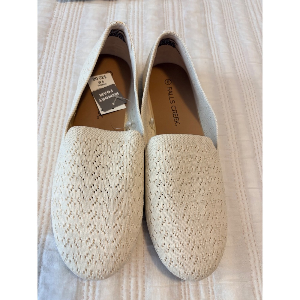 Falls Creek Womens Knit Loafers Cream Ivory Pointed Toe Memory Foam Flats Size 9